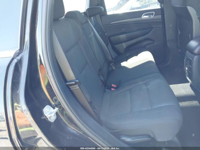1C4RJFAG1LC266942 Jeep Grand Cherokee Laredo E 4x4