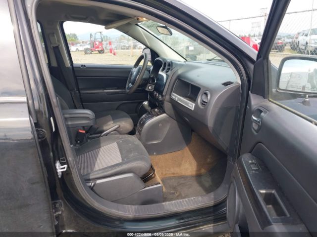 1C4NJDBB5ED842079 Jeep Compass Sport
