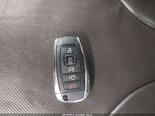 5LMTJ3DH0HUL62659 Lincoln Mkc Reserve