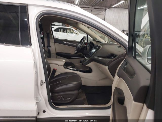 5LMTJ3DH0HUL62659 Lincoln Mkc Reserve