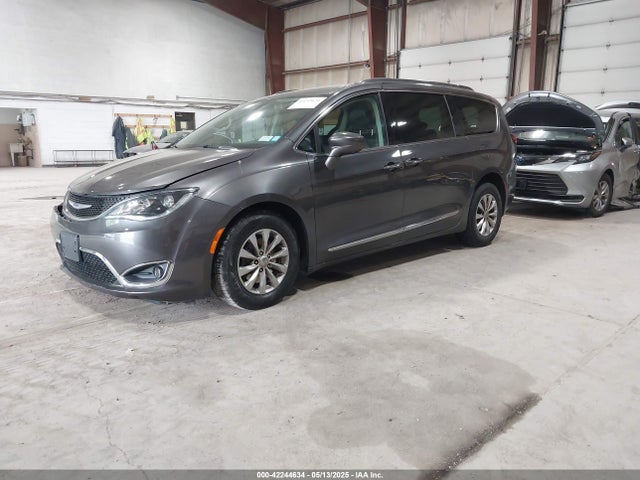 2C4RC1BG6JR352778 Chrysler Pacifica Touring L