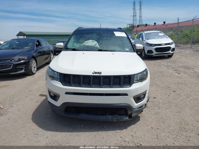 3C4NJDBB1KT629829 Jeep Compass Altitude 4x4