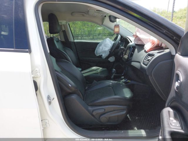 3C4NJDBB1KT629829 Jeep Compass Altitude 4x4