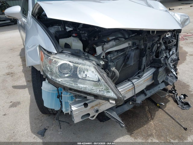 JTHBW1GG8F2088226 Lexus ES 300H