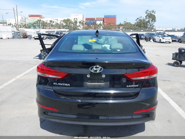 KMHD84LF6HU160174 Hyundai 2017