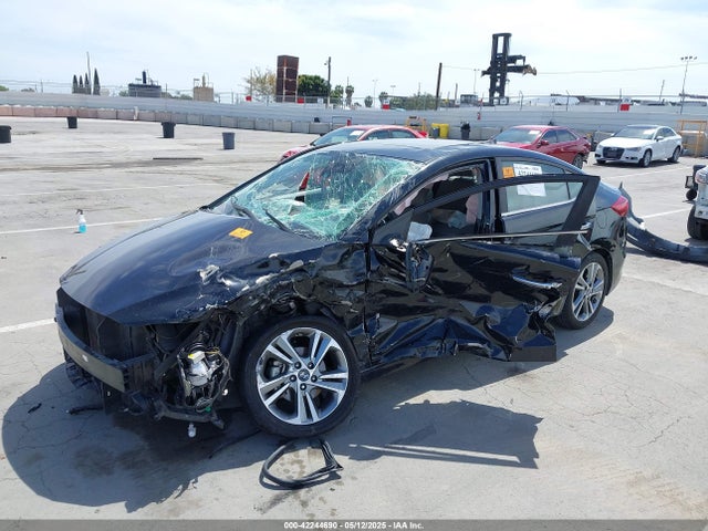 KMHD84LF6HU160174 Hyundai 2017