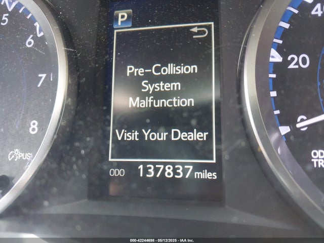 5TDZZRFH9HS220258 Toyota Highlander Le