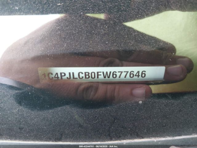 2015 JEEP CHEROKEE 1C4PJLCB0FW677646 Photo 8