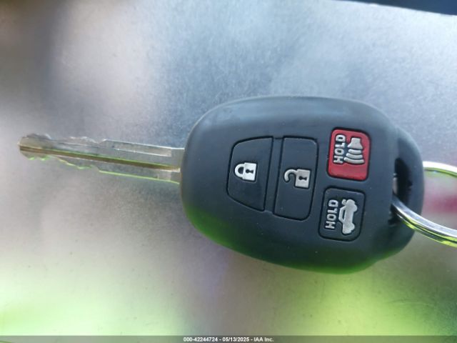 4T1BF1FK6HU399289 Toyota CAMRY SE