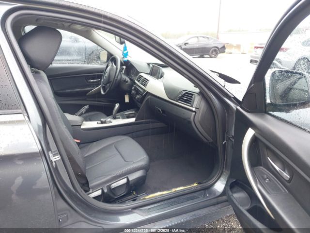 2018 BMW 320I WBA8E1G59JNU93478 Photo 4