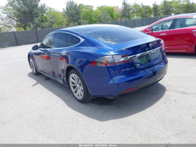 2016 TESLA MODEL S 5YJSA1E19GF156501 Photo 2