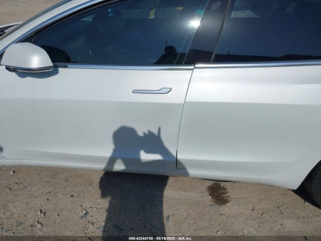 5YJ3E1EB4JF131269 Tesla MODEL 3
