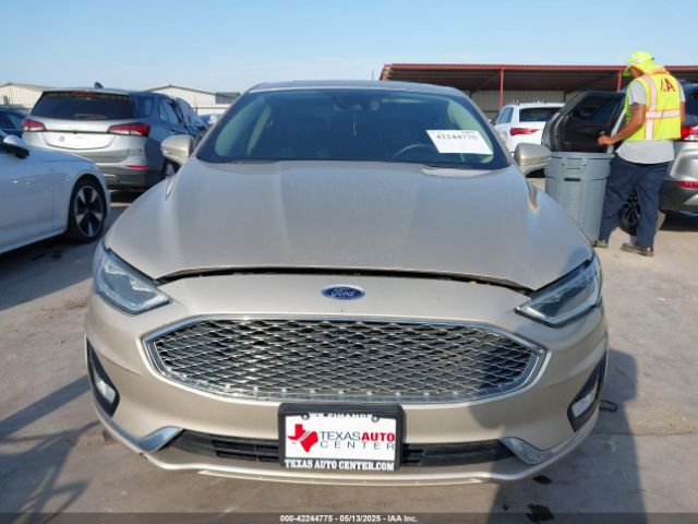 3FA6P0RU9KR110081 Ford Fusion Hybrid Titanium