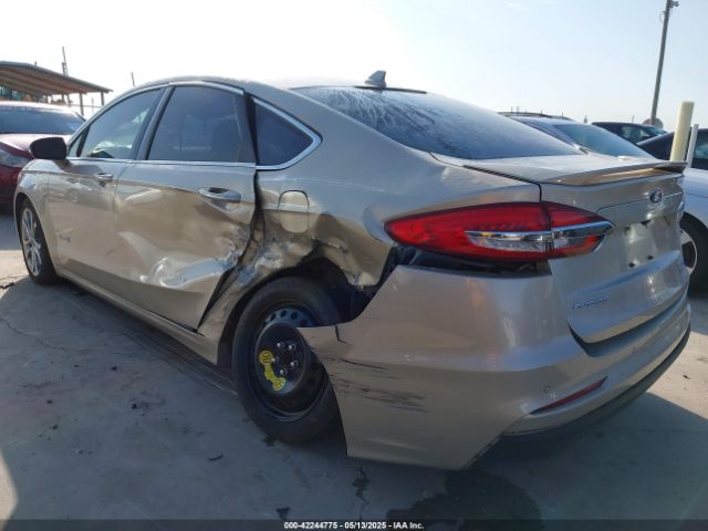 3FA6P0RU9KR110081 Ford Fusion Hybrid Titanium
