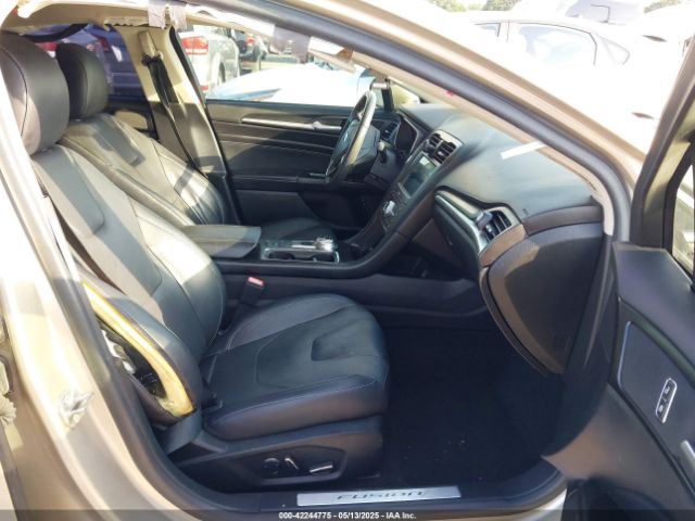 3FA6P0RU9KR110081 Ford Fusion Hybrid Titanium