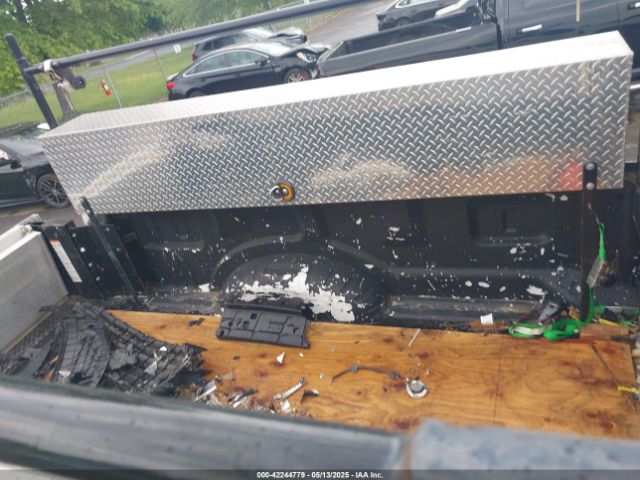 1FTBF2A66NEG45011 Ford F-250 Xl