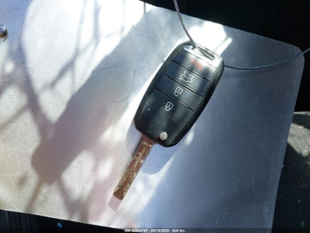 KNDJN2A27E7020066 KIA Soul