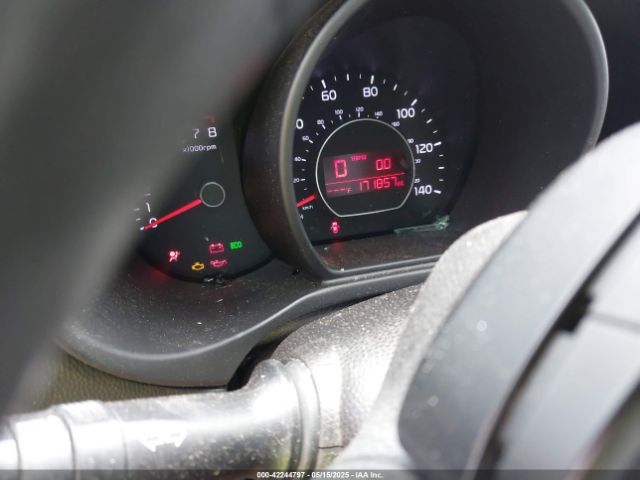 KNDJN2A27E7020066 KIA Soul