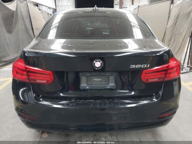 WBA8A9C59GK617629 BMW 320i