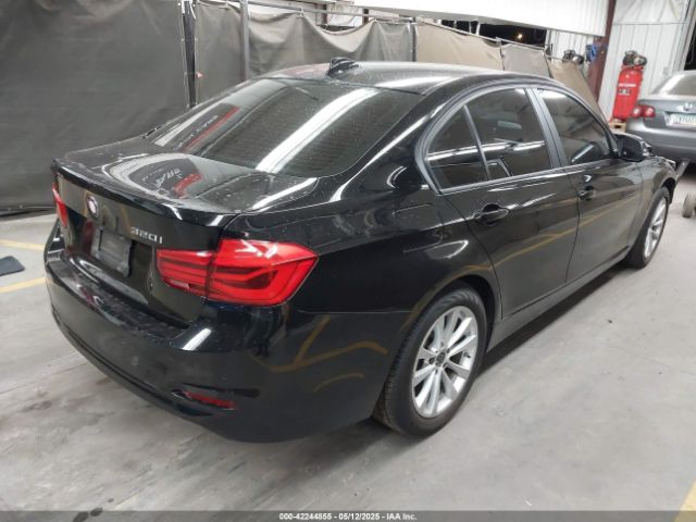 WBA8A9C59GK617629 BMW 320i