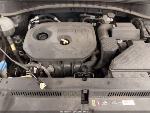 KM8J2CA45KU065869 Hyundai TUCSON SE