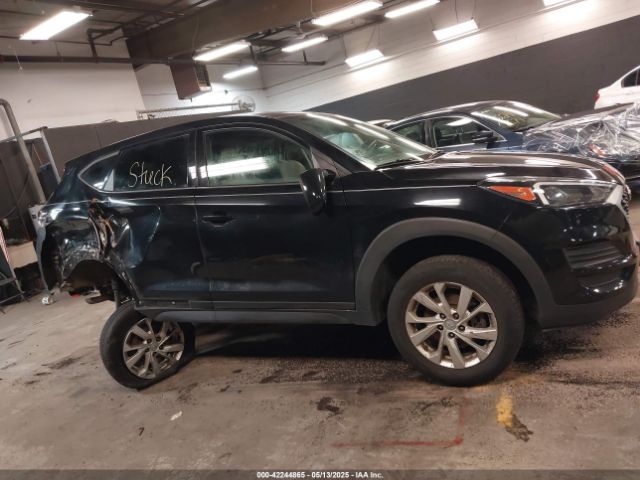 KM8J2CA45KU065869 Hyundai TUCSON SE