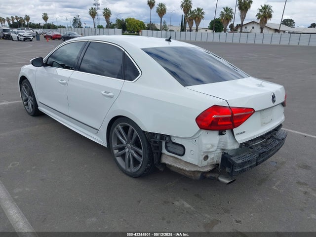 1VWAT7A31GC046374 Volkswagen 2016
