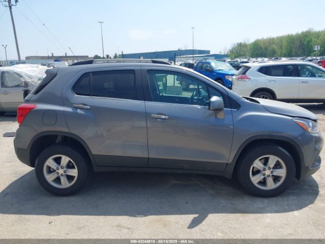 3GNCJPSBXLL275553 Chevrolet Trax Awd Lt