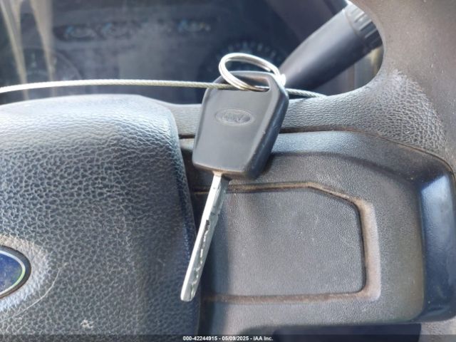 1FTMF1C81GKD65597 Ford F-150 Xl