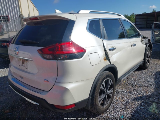 Nissan 2017 2017 JN8AT2MT6HW154074 Image 4