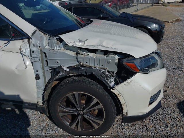 Nissan 2017 2017 JN8AT2MT6HW154074 Image 6