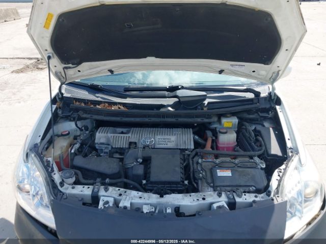 JTDKN3DU6F1995900 Toyota Prius Two