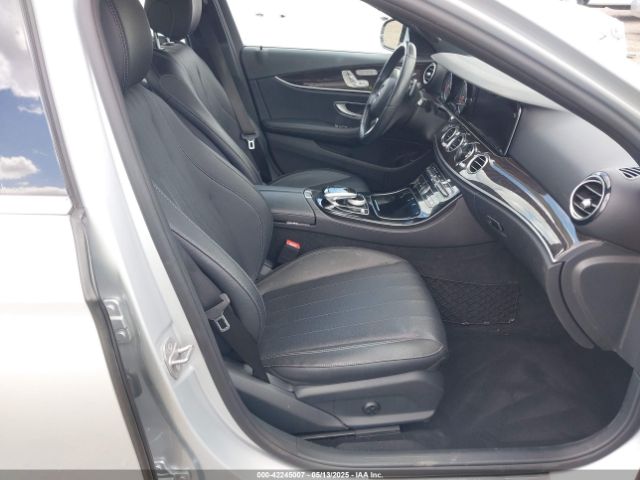 WDDZF4JB4HA031745 Mercedes-Benz E 300