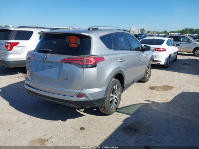2T3ZFREV8GW308618 Toyota RAV4 LE