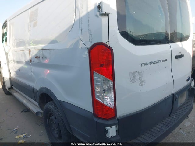 1FTYR1ZM7KKA56092 Ford Transit-250