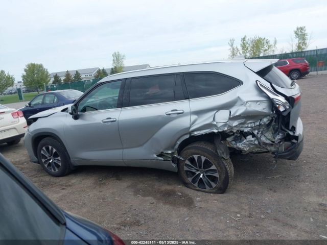 5TDGZRBH2MS106593 Toyota Highlander Xle