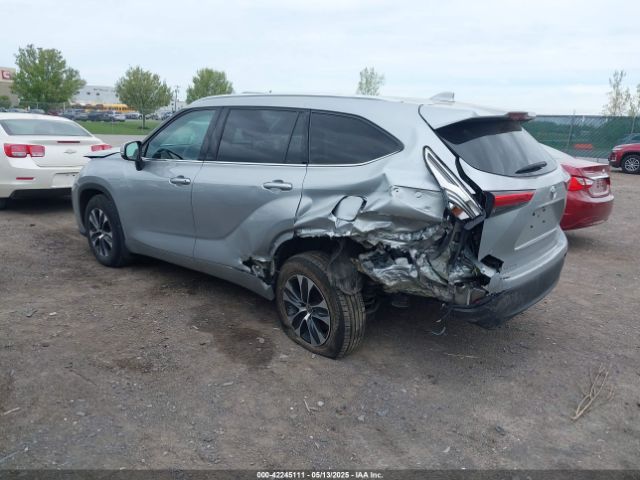 5TDGZRBH2MS106593 Toyota Highlander Xle