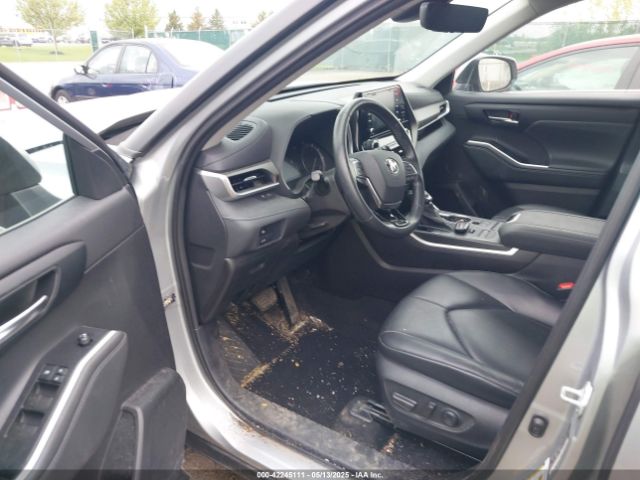 5TDGZRBH2MS106593 Toyota Highlander Xle