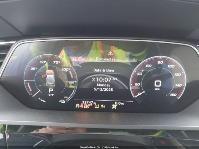 2024 AUDI Q8 E-TRON WA14AAGE5RB012744 Photo 6