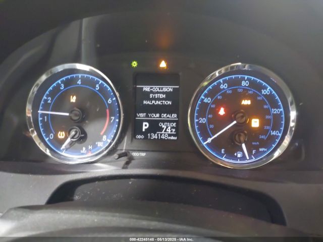 2T1BURHE7JC965110 Toyota COROLLA LE