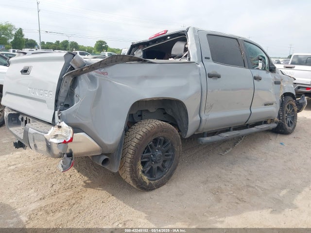 5TFEY5F16MX273565 Toyota Tundra Sr5