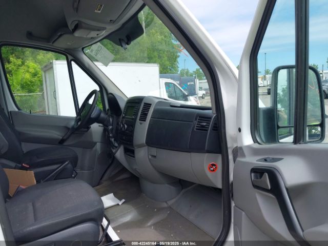 2014 MERCEDES-BENZ SPRINTER 3500 WD3PF4CC1E5858737 Photo 4