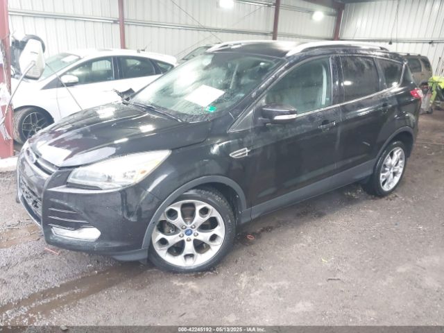 1FMCU0J98EUC97528 Ford Escape Titanium