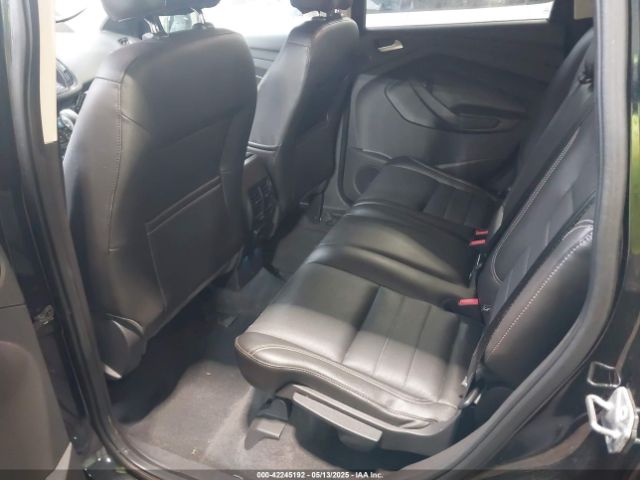 1FMCU0J98EUC97528 Ford Escape Titanium