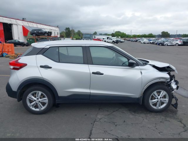 3N1CP5CU8JL540353 Nissan KICKS S