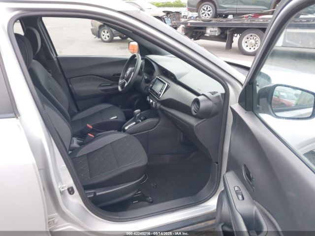 3N1CP5CU8JL540353 Nissan KICKS S
