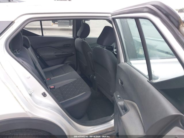3N1CP5CU8JL540353 Nissan KICKS S
