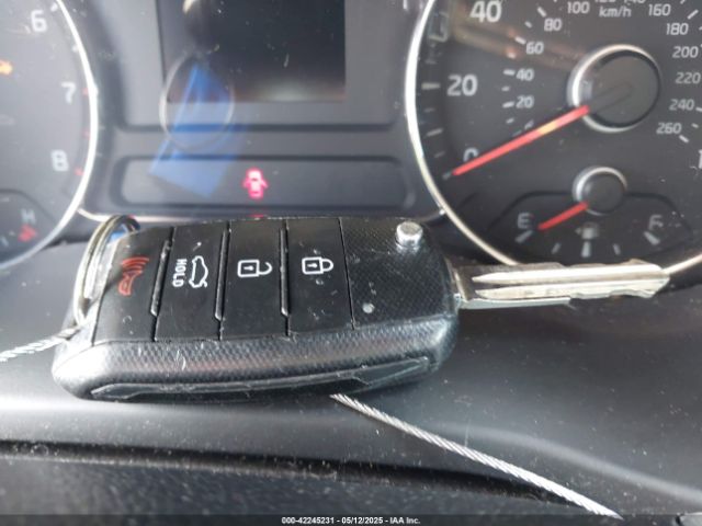 KNAFK4A60G5609016 KIA FORTE LX