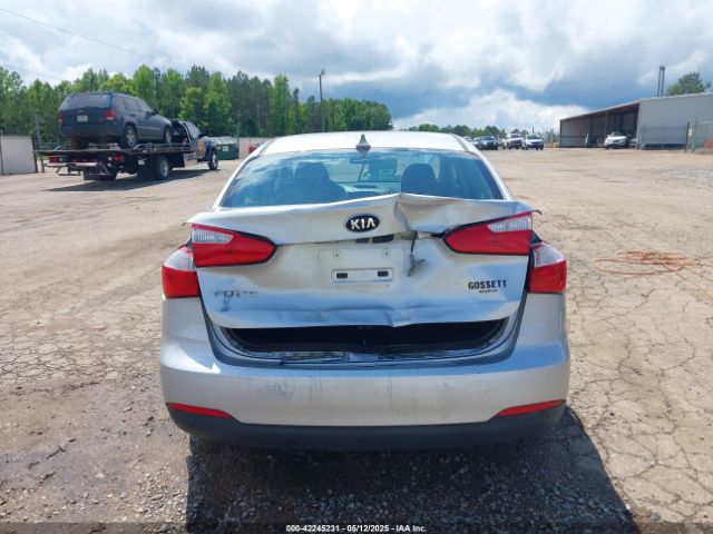 KNAFK4A60G5609016 KIA FORTE LX