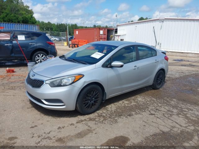 KNAFK4A60G5609016 KIA FORTE LX